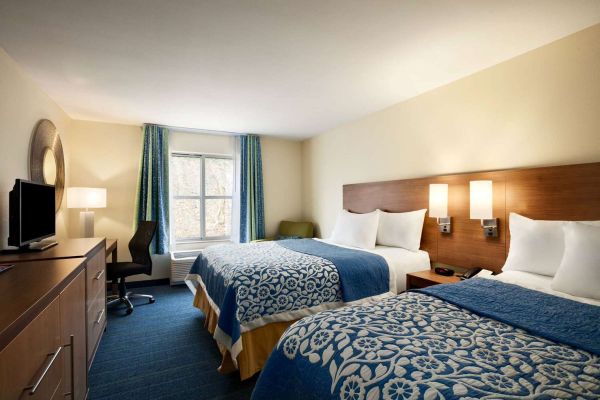 Days Inn & Suites Altoona (Bellwood)